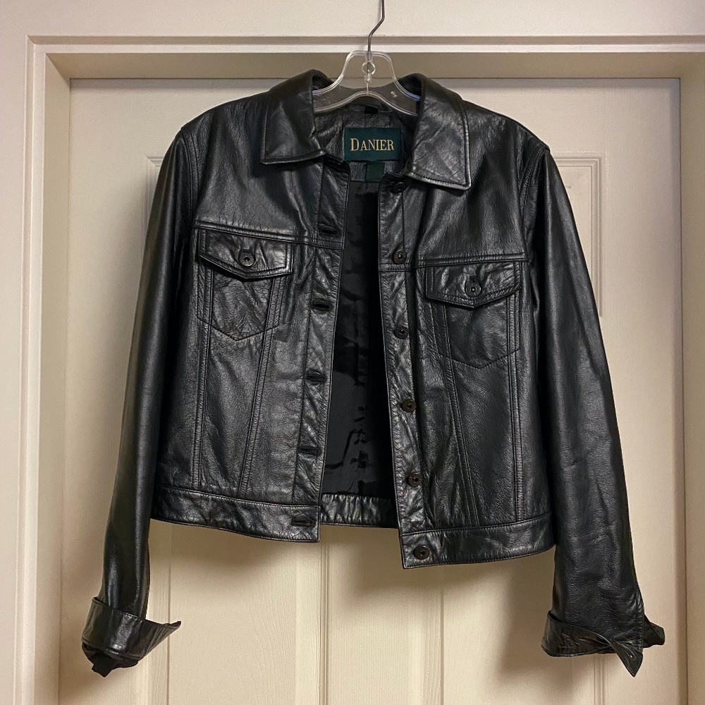 Vintage Danier Leather cropped coat and pants ensemble - Picture 2 of 10